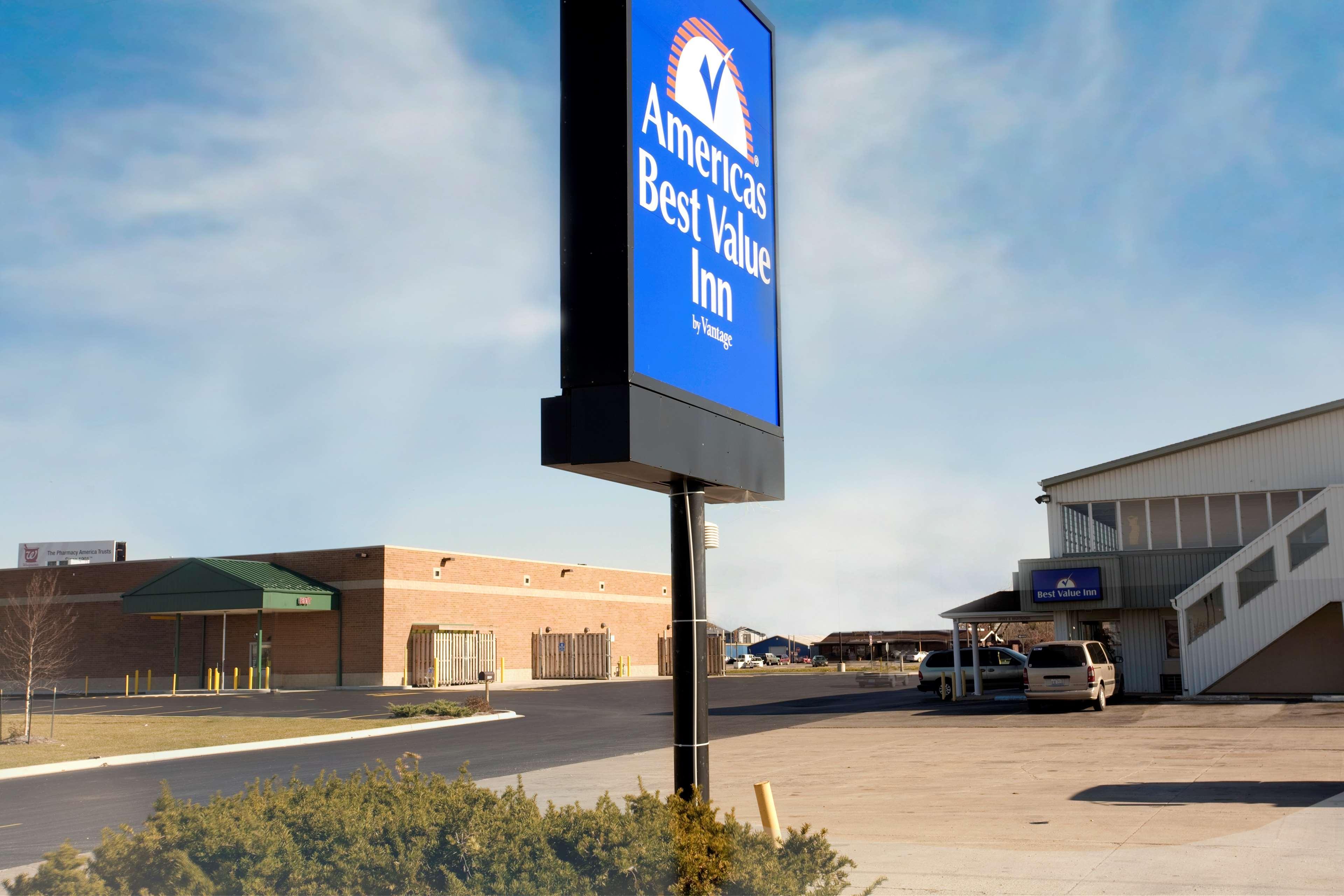 America'S Best Value Inn Litchfield Exterior photo
